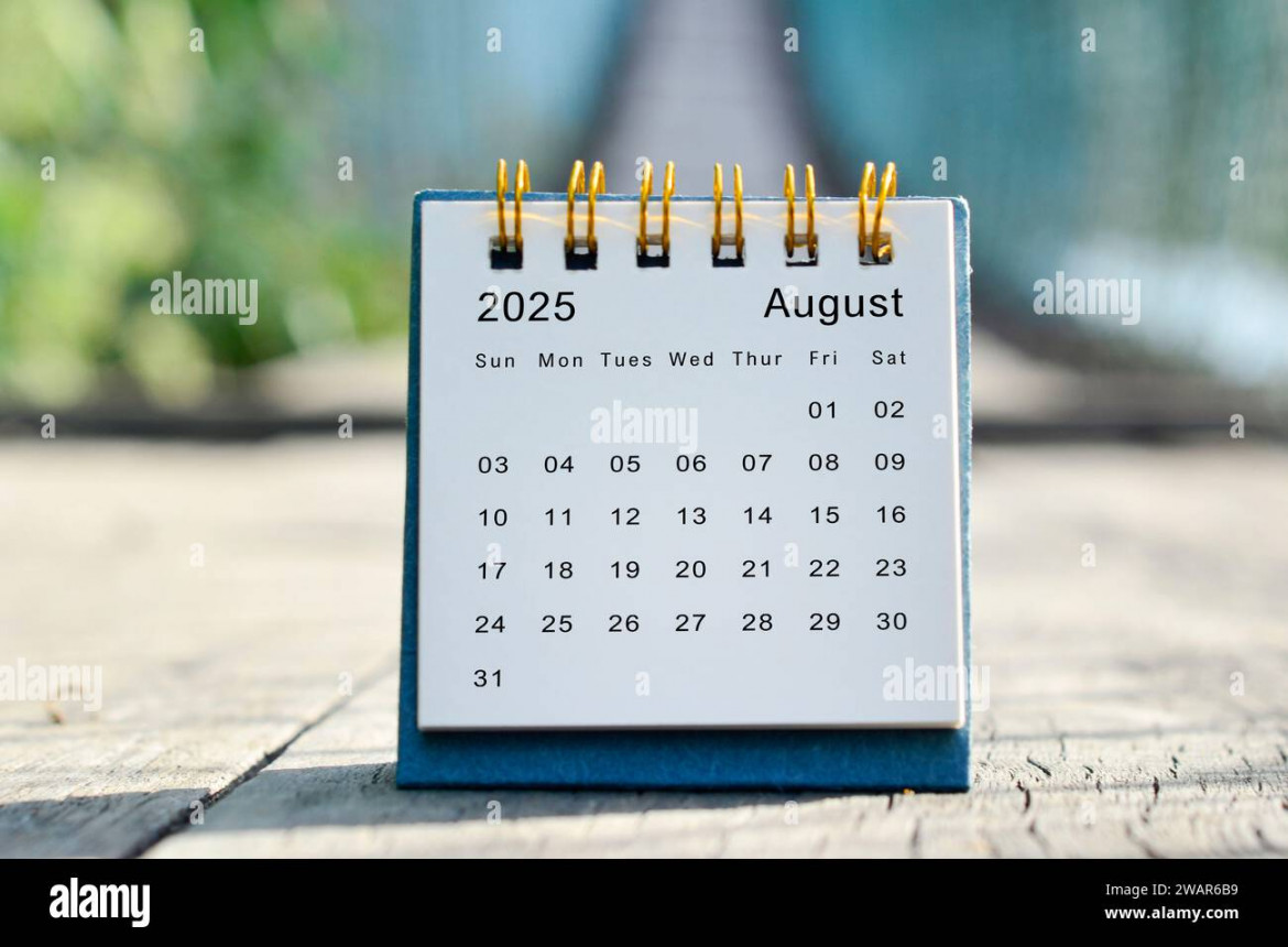 calendar page hi-res stock photography and images - Alamy