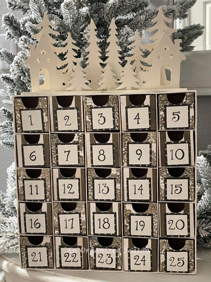 Inexpensive Way to Make a DIY Advent Calendar - An Organized Season